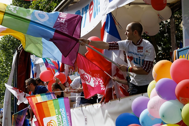 Gay pride Paris JUN13-201